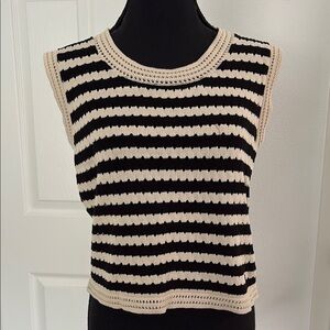 Commense woven sweater vest